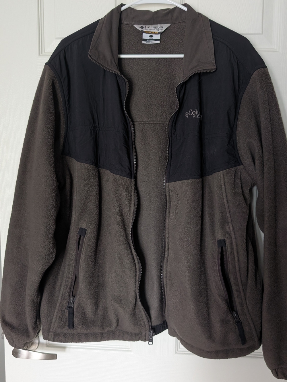 Columbia Men’s Two-Tone Brown and Black Fleece Jacket